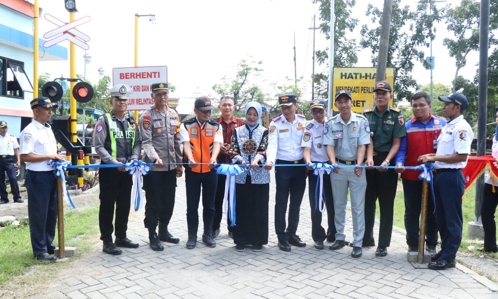 Perlintasan Kereta Api - Bojonegoro Raya