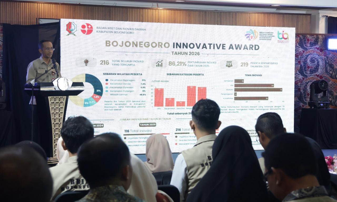 DORONG HILIRISASI INOVASI: Dili Tri Wibowo saat sambutan dalam seremoni penyerahan penghargaan pemenang BIA 2026. (Foto: Dinkominfo Bojonegoro)
