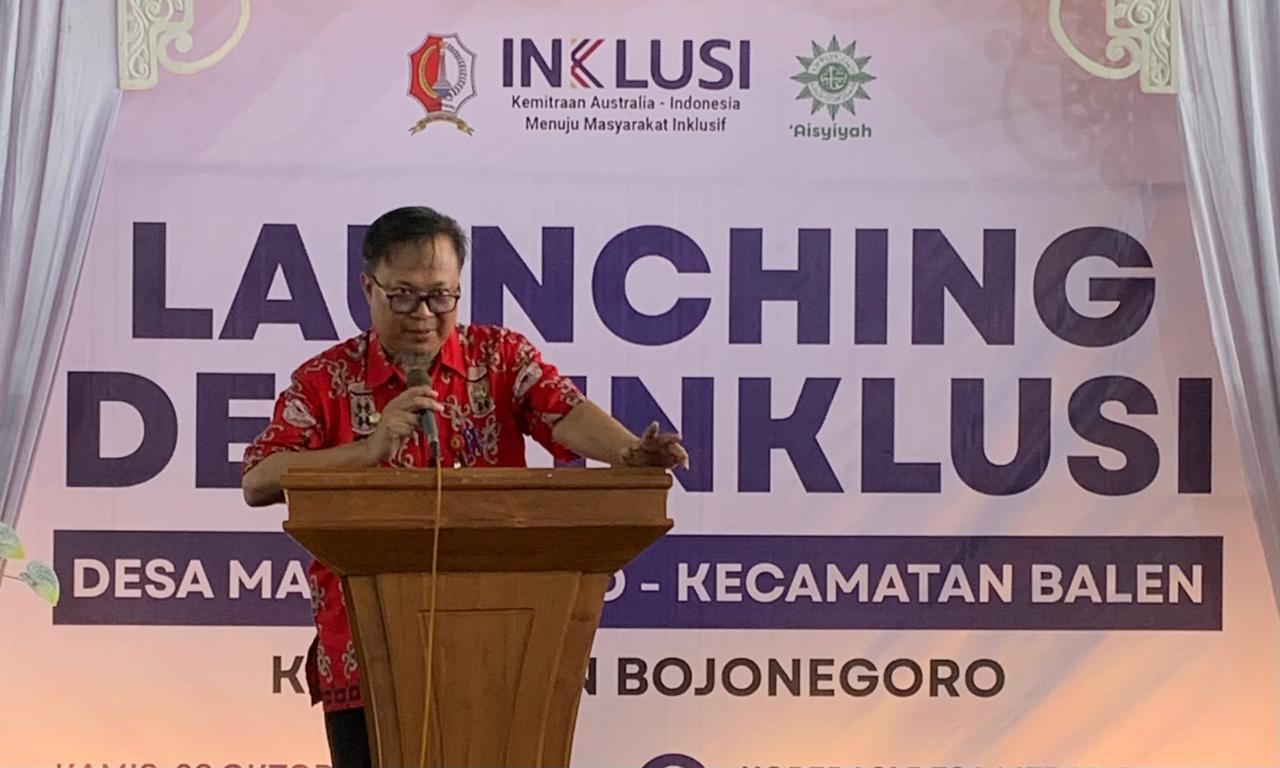 MEMBERI TARGET: Machmudin saat sambutan Launching Desa Margomulyo sebagai Desa Inklusi. (Foto: Yusab Alfa Ziqin/Bojonegoro Raya)